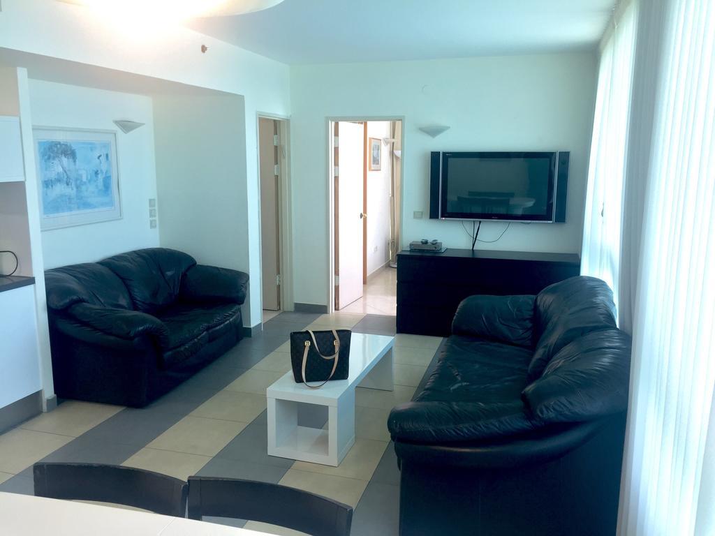 Carmel Apartments Netanya Room photo